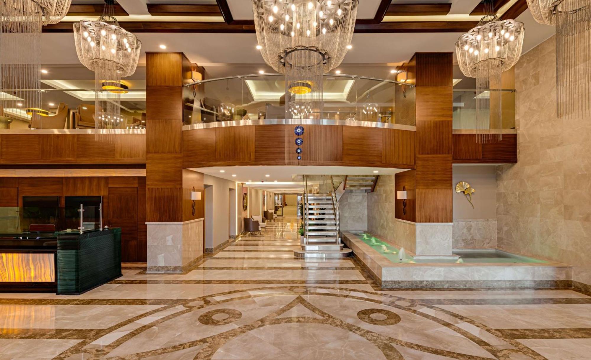 Doubletree By Hilton Van Exterior photo